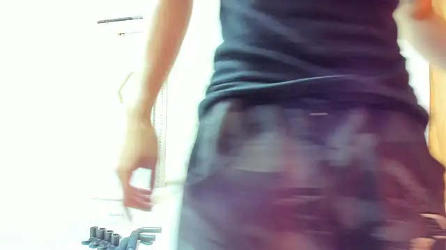 JEAN LEWIS2 online show from 04/06/26, 07:37