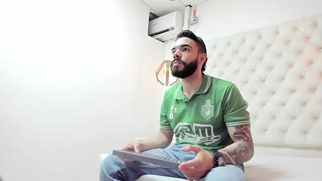 JEAN LEWIS2 online show from 04/11/26, 07:17