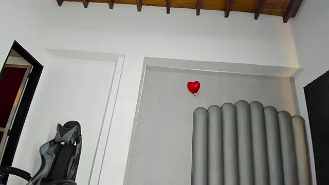 camilagrey  online show from 03/19/26, 08:09