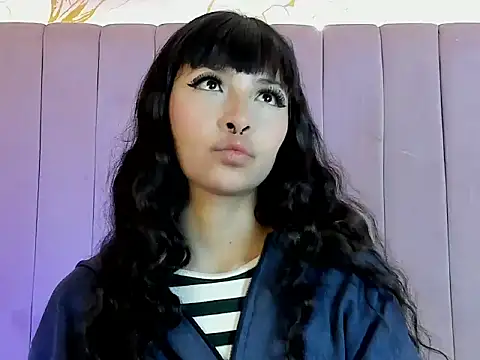 Snapshot of CherrySweetl chatting on 04/14/26, 01:49 CherrySweetl online show from 04/14/26, 01:49