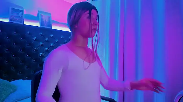 BellaRoge online show from 04/20/26, 05:43