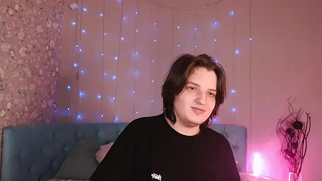 delalex online show from 03/18/26, 08:32