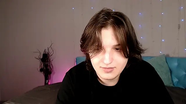 delalex online show from 03/24/26, 08:20