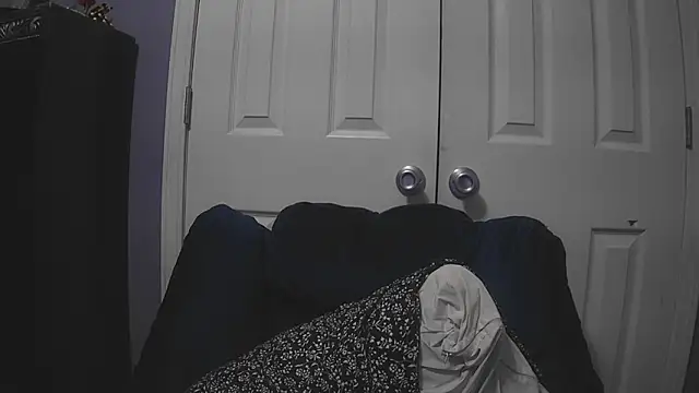 Snapshot of UriUniverse69 chatting on 04/02/26, 04:30 UriUniverse69 online show from 04/02/26, 04:30