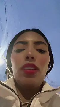 sylphiee  online show from 04/26/26, 10:34