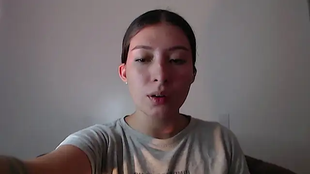 ivonny- online show from 04/14/26, 09:09