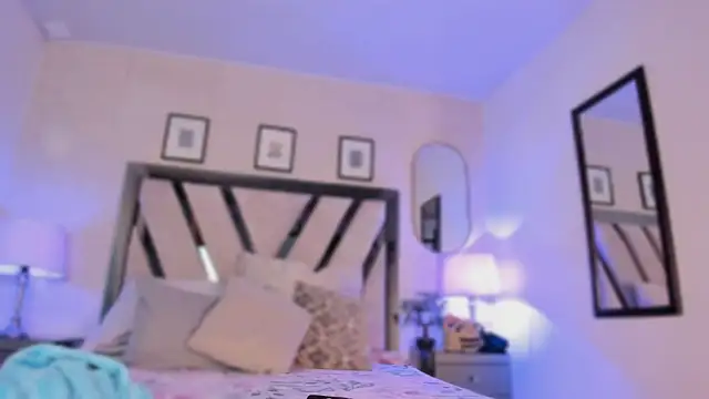 Violettaa Stone online show from 04/08/26, 03:30