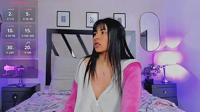 Violettaa Stone online show from 04/24/26, 05:09