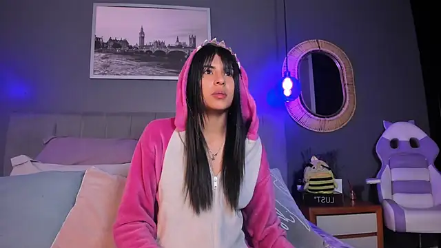 Violettaa Stone online show from 04/13/26, 11:58