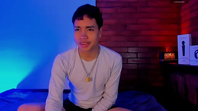 Lee Colee online show from 04/05/26, 03:24