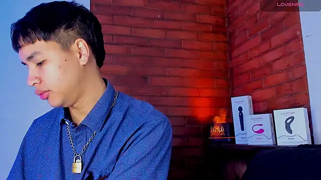 Lee Colee online show from 04/08/26, 12:17