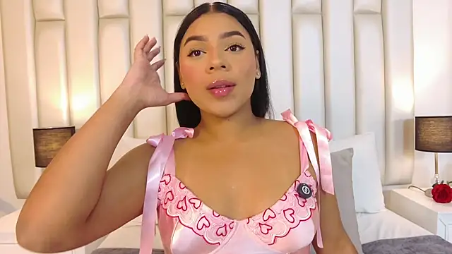 lilly williamss online show from 04/15/26, 03:45