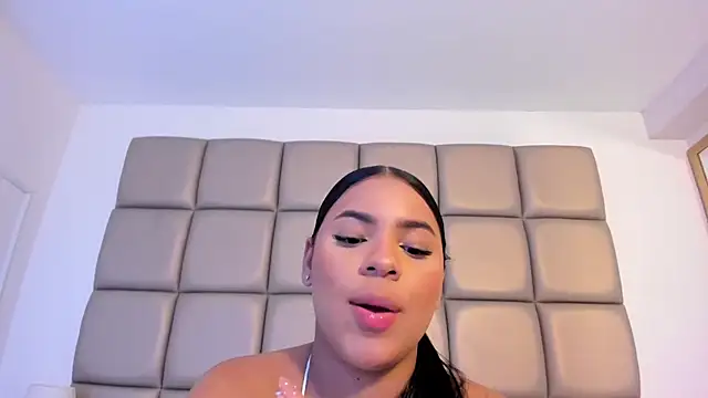 lilly williamss online show from 04/18/26, 09:55