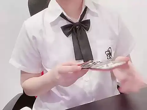 hunhun122 online show from 05/06/26, 05:17
