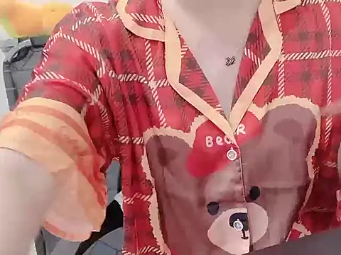 hunhun122 online show from 04/15/26, 05:35