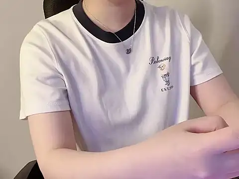 hunhun122 online show from 05/12/26, 06:14