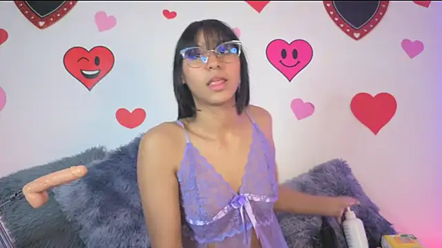 Snapshot of PaulaCutexs chatting on 03/18/26, 03:09 PaulaCutexs online show from 03/18/26, 03:09