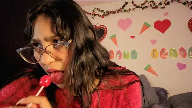 Snapshot of PaulaCutexs chatting on 04/11/26, 07:45 PaulaCutexs online show from 04/11/26, 07:45