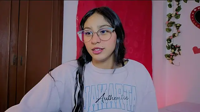 PaulaCutexs online show from 05/18/26, 04:18
