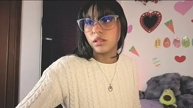 Snapshot of PaulaCutexs chatting on 04/02/26, 04:08 PaulaCutexs online show from 04/02/26, 04:08