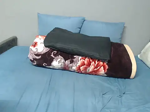 Bustydiva83 online show from 06/19/26, 03:45