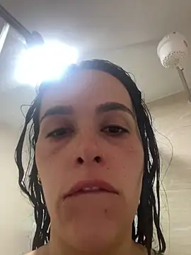 leila moretti online show from 03/30/26, 06:20