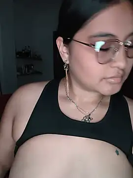 LaylaZurek  online show from 06/24/26, 01:37