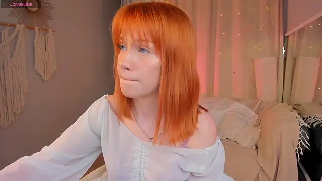 Snapshot of lisa_sunny_ chatting on 04/15/26, 07:58 lisa sunny online show from 04/15/26, 07:58