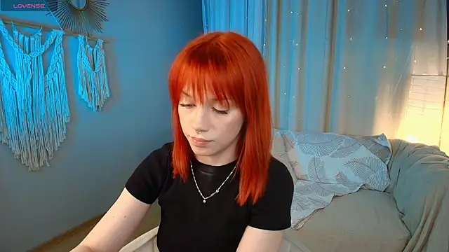 lisa sunny  online show from 04/19/26, 06:43