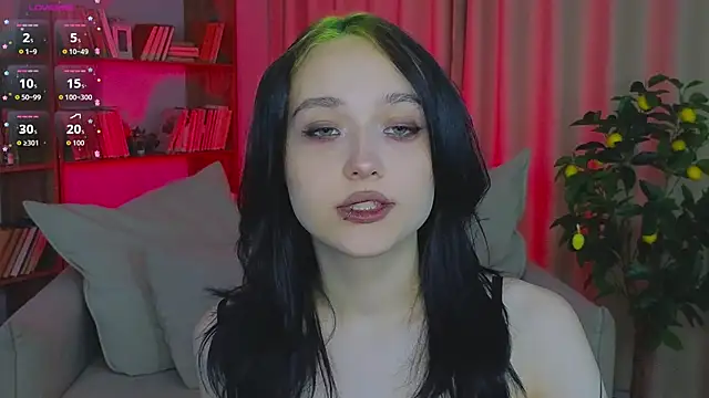 DarcyBlackwood online show from 04/18/26, 08:05