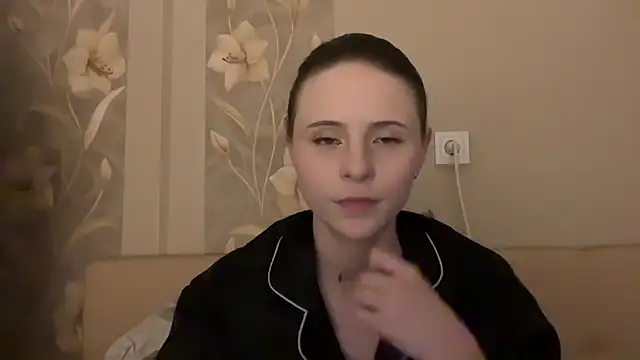 little shy girll online show from 03/31/26, 04:09