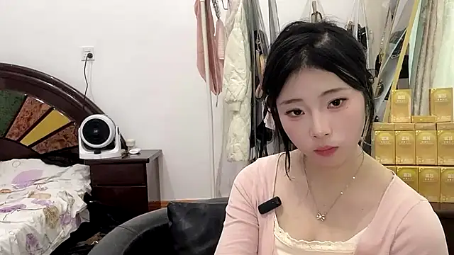 Snapshot of yiyibaby2026 chatting on 03/27/26, 08:26 yiyibaby2026 online show from 03/27/26, 08:26