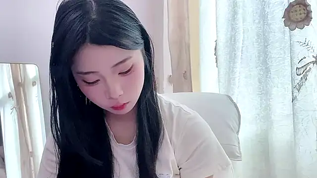 Snapshot of yiyibaby2026 chatting on 04/08/26, 02:24 yiyibaby2026 online show from 04/08/26, 02:24