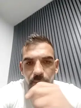 luys23 online show from 04/12/26, 03:21