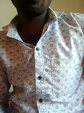 Snapshot of Telugucouple1431 chatting on 03/29/26, 04:36 Telugucouple1431 online show from 03/29/26, 04:36