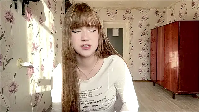 AnnaWasp online show from 04/15/26, 04:51