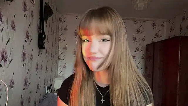 AnnaWasp online show from 04/06/26, 04:19