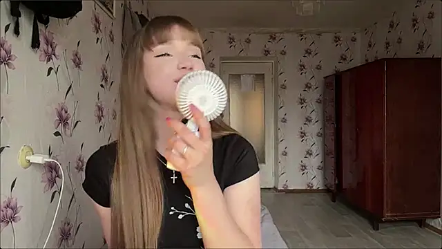 AnnaWasp online show from 04/10/26, 04:41