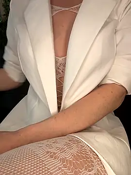 EvaliXiouss online show from 04/07/26, 10:00