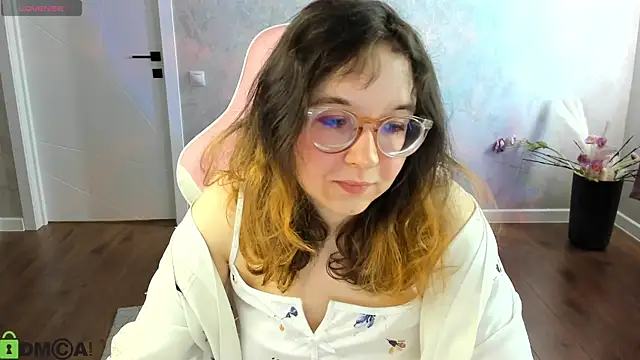 Aleks-caster online show from 04/21/26, 01:42