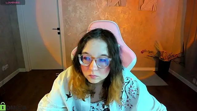 Aleks-caster online show from 04/14/26, 01:21