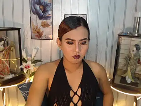 Snapshot of Exoticcashly chatting on 03/12/26, 04:44 Exoticcashly online show from 03/12/26, 04:44