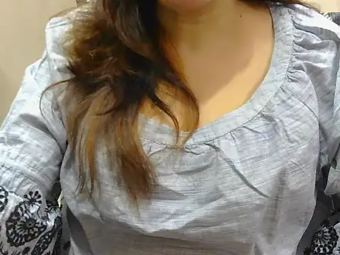 spicy Zara online show from 04/09/26, 04:13