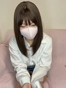 Snapshot of ichigonoiichan chatting on 05/01/26, 12:04 ichigonoiichan online show from 05/01/26, 12:04