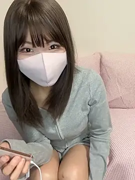 Snapshot of ichigonoiichan chatting on 05/07/26, 12:04 ichigonoiichan online show from 05/07/26, 12:04