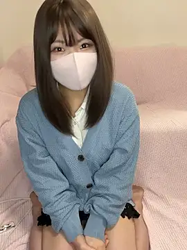 Snapshot of ichigonoiichan chatting on 04/21/26, 12:01 ichigonoiichan online show from 04/21/26, 12:01