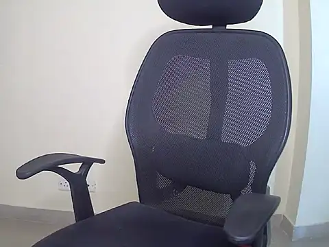 Snapshot of Mitika1 chatting on 04/11/26, 03:47 Mitika1 online show from 04/11/26, 03:47