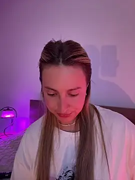 EvaRyen  online show from 06/18/26, 05:07