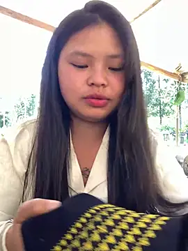 Snapshot of Motminhthoi chatting on 05/05/26, 08:17 Motminhthoi online show from 05/05/26, 08:17