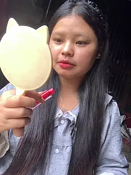 Snapshot of Motminhthoi chatting on 07/20/26, 03:03 Motminhthoi online show from 07/20/26, 03:03